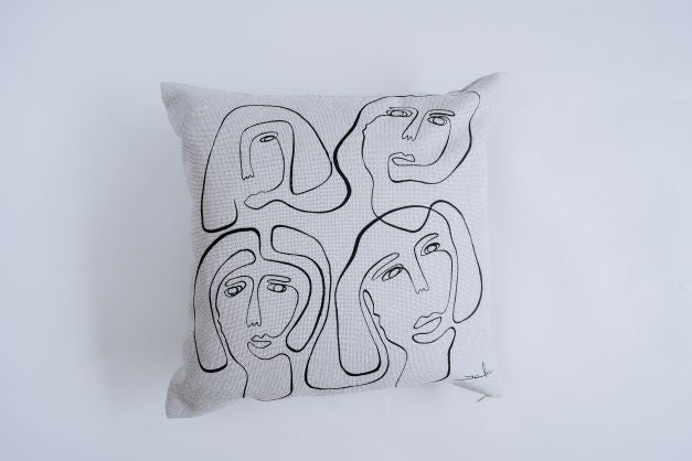 Throw Pillows 4 caras.